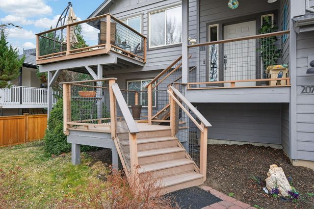 20726 Russell Drive, Bend, OR 97701