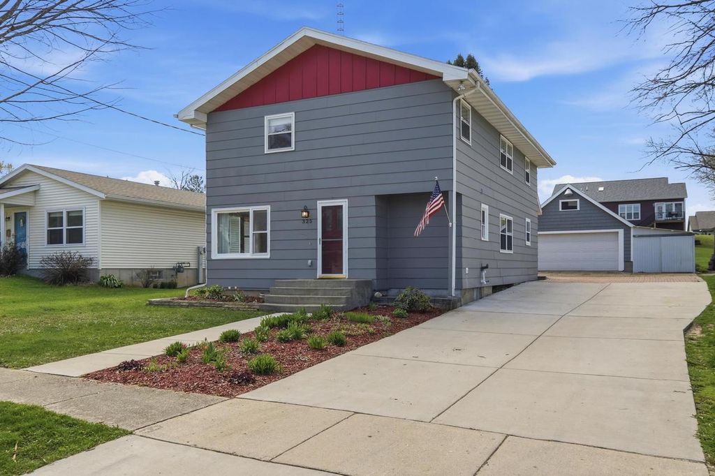 325 Chicago Street, Stoughton, WI 53589