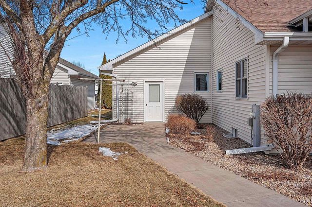 3133 SELMA COURT, Appleton, WI 54914