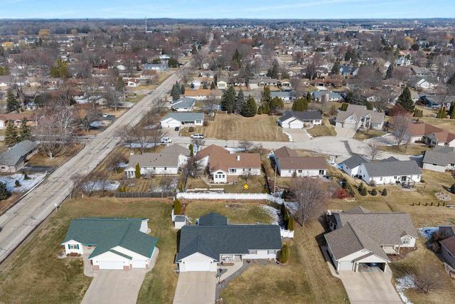 3133 SELMA COURT, Appleton, WI 54914