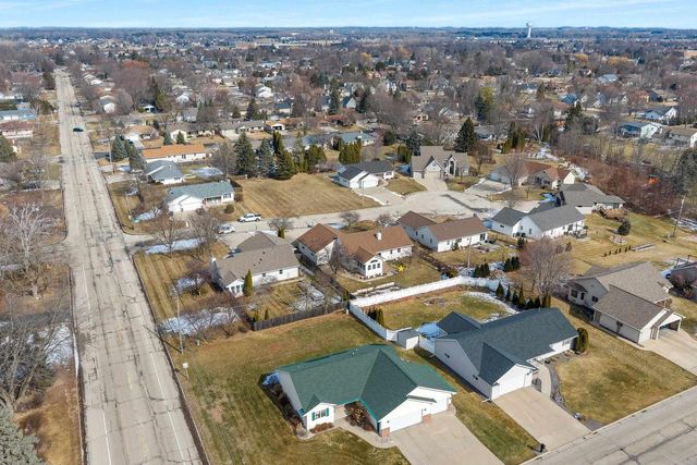 3133 SELMA COURT, Appleton, WI 54914