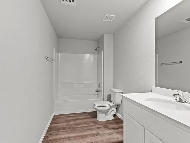 14104 Danesdale Drive, Pilot Point, TX 76258