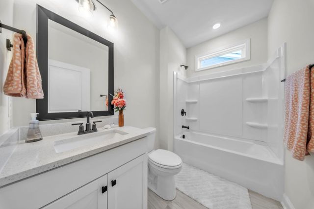 1835 wabash Place, Boiling Springs, SC 29316