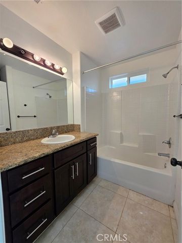 355 S Inez, Hemet, CA 92543