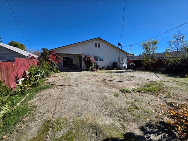 355 S Inez, Hemet, CA 92543