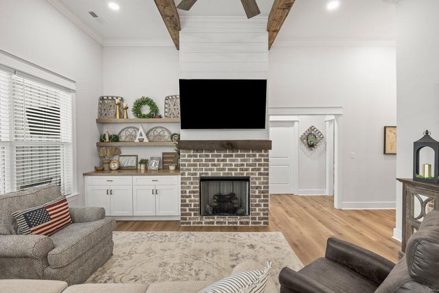 185 Hunting Ridge Circle, Rock Spring, GA 30739