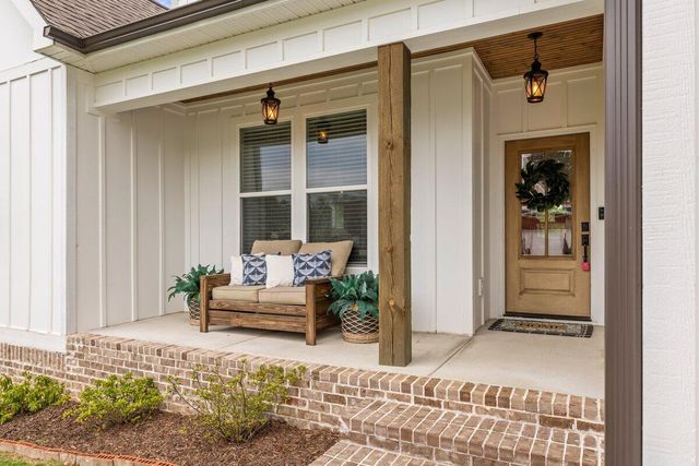 185 Hunting Ridge Circle, Rock Spring, GA 30739