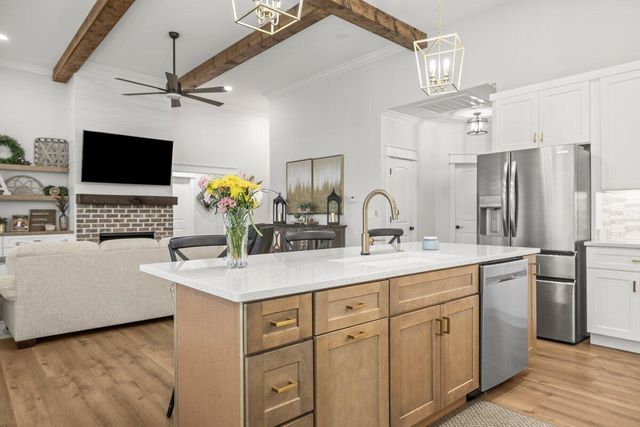 185 Hunting Ridge Circle, Rock Spring, GA 30739
