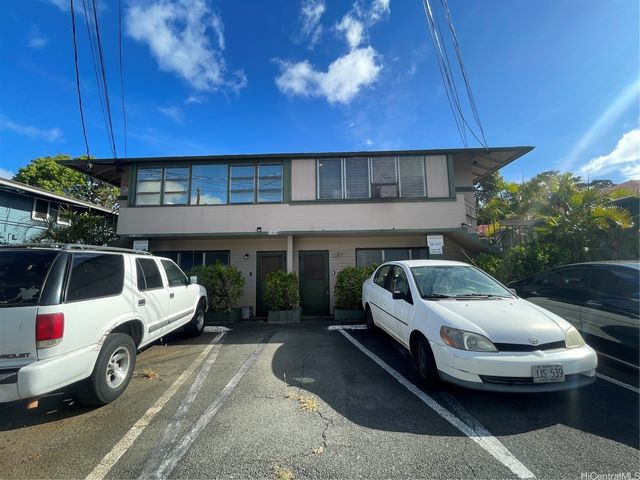 2908 Varsity Circle, Honolulu, HI 96826