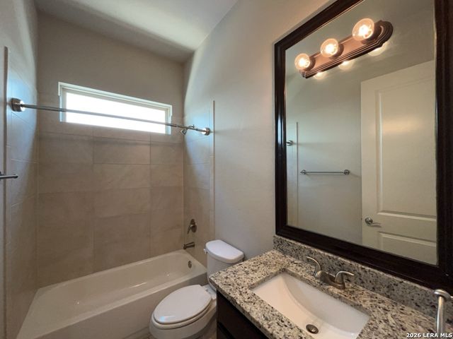 8510 Carmel Grove, Boerne, TX 78015