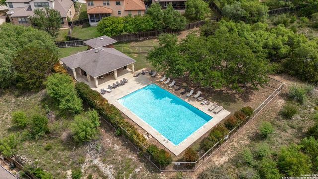 8510 Carmel Grove, Boerne, TX 78015
