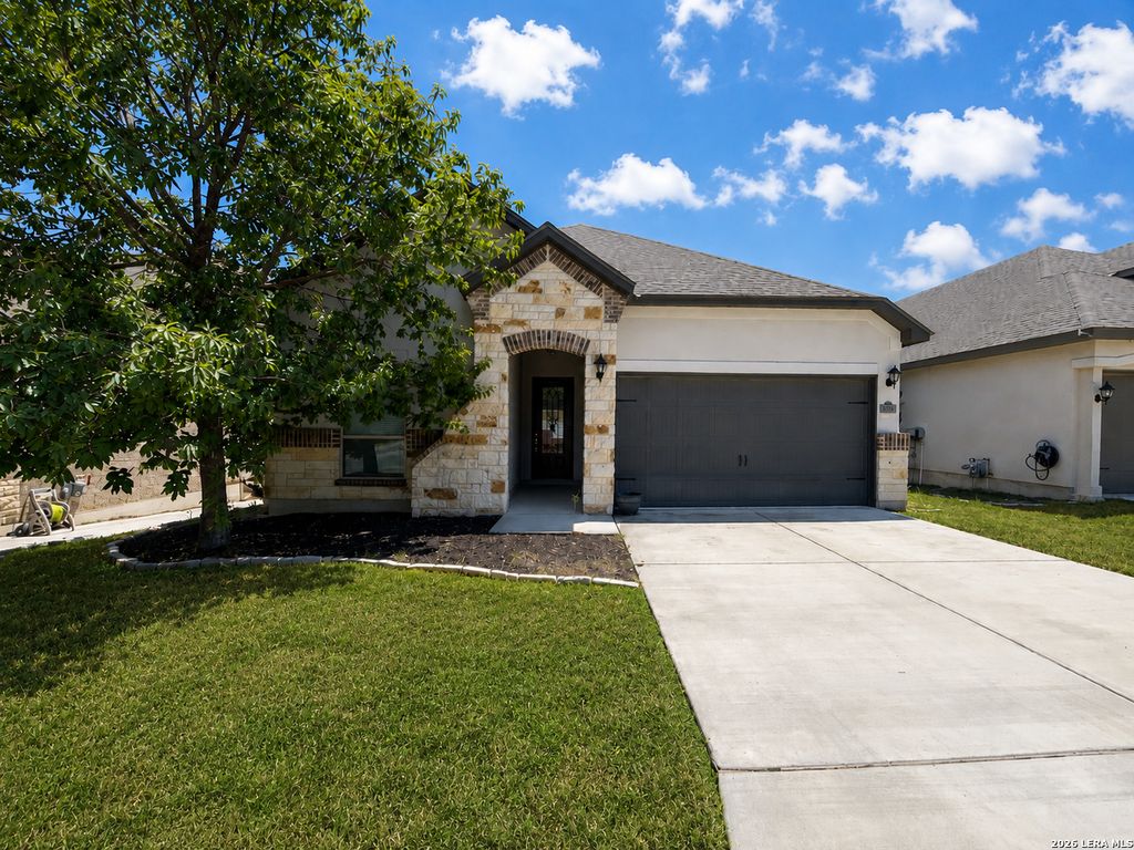 8510 Carmel Grove, Boerne, TX 78015