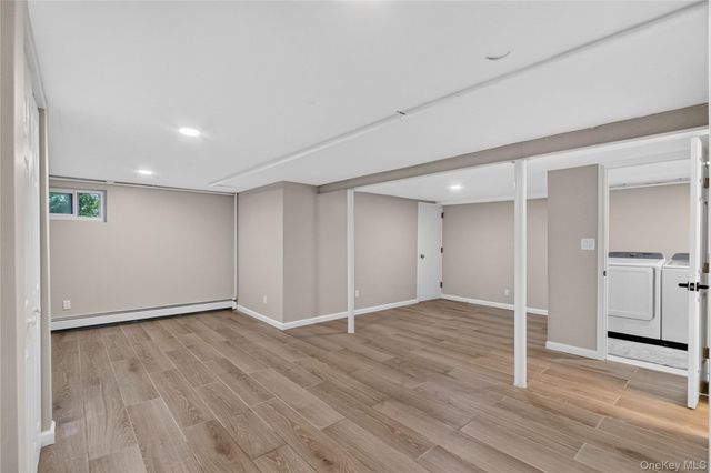 10 Sycamore Road, Glen Cove, NY 11540