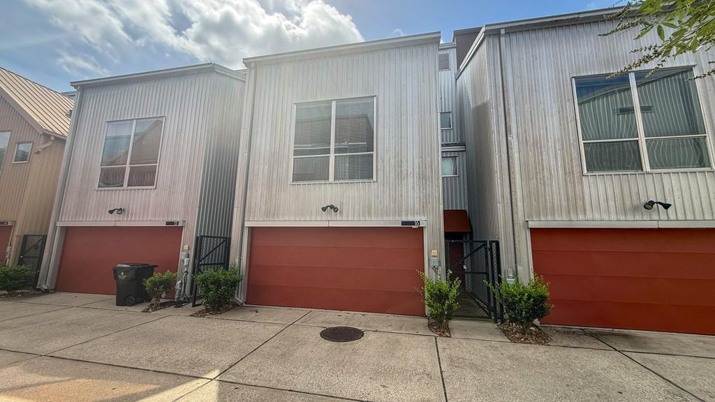 2605 Calumet Street 16, Houston, TX 77004