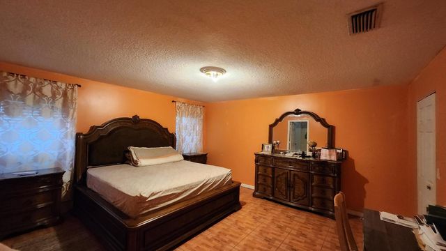 1207 Hatteras Circle, Greenacres, FL 33413