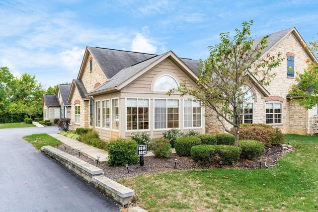 6516 Lakeview Circle, Canal Winchester, OH 43110