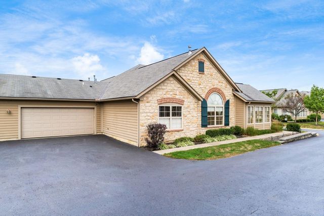 6516 Lakeview Circle, Canal Winchester, OH 43110