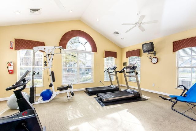 6516 Lakeview Circle, Canal Winchester, OH 43110