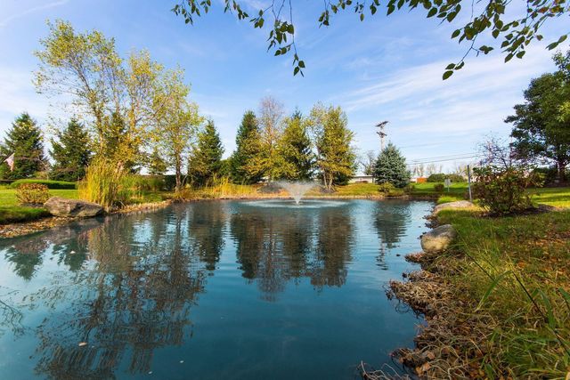 6516 Lakeview Circle, Canal Winchester, OH 43110