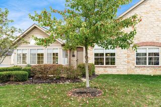 6516 Lakeview Circle, Canal Winchester, OH 43110