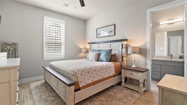 33210 Walnut Crossing, Magnolia, TX 77355