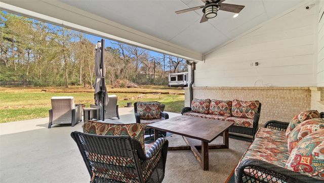 33210 Walnut Crossing, Magnolia, TX 77355