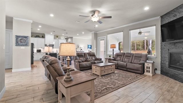 33210 Walnut Crossing, Magnolia, TX 77355