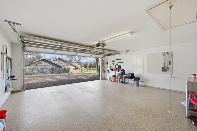 7101 Fish Pond Road, Waco, TX 76710