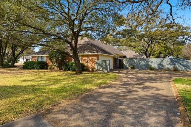 7101 Fish Pond Road, Waco, TX 76710