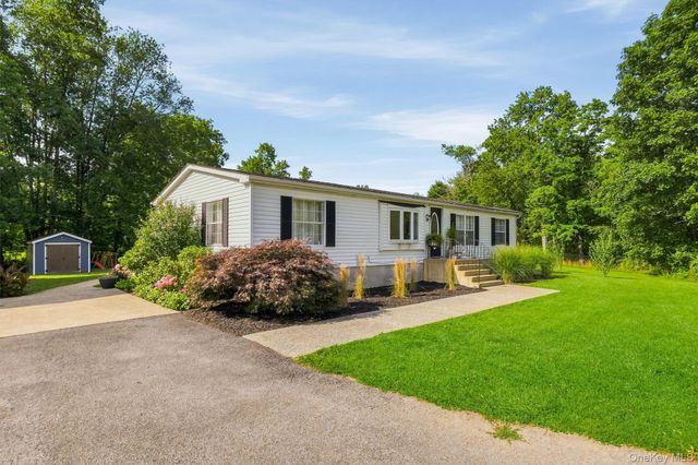 176 County Route 17, Thompson Ridge, NY 12566