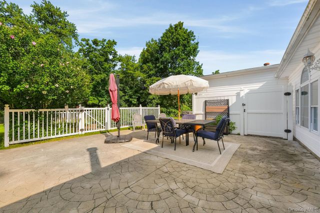 176 County Route 17, Thompson Ridge, NY 12566
