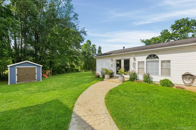 176 County Route 17, Thompson Ridge, NY 12566
