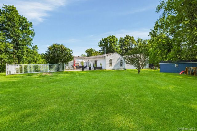 176 County Route 17, Thompson Ridge, NY 12566