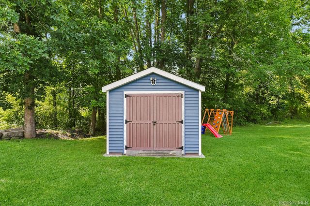 176 County Route 17, Thompson Ridge, NY 12566