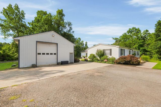 176 County Route 17, Thompson Ridge, NY 12566