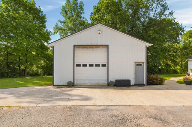 176 County Route 17, Thompson Ridge, NY 12566