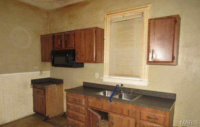 6024 W B Street, Belleville, IL 62223