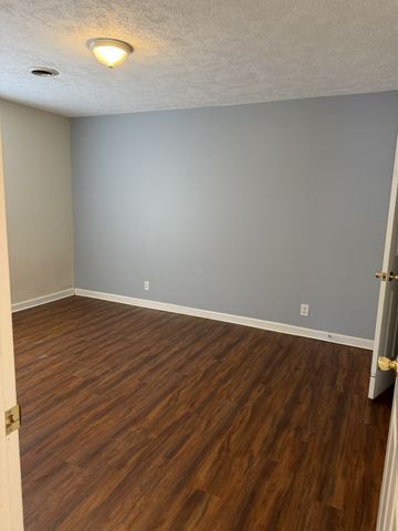 1118 Toddington Dr, Murfreesboro, TN 37130