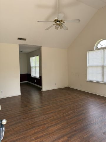 1118 Toddington Dr, Murfreesboro, TN 37130