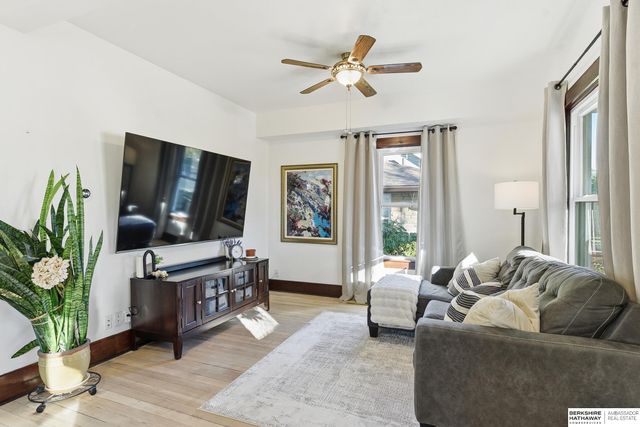 329 N 35th Street, Lincoln, NE 68503