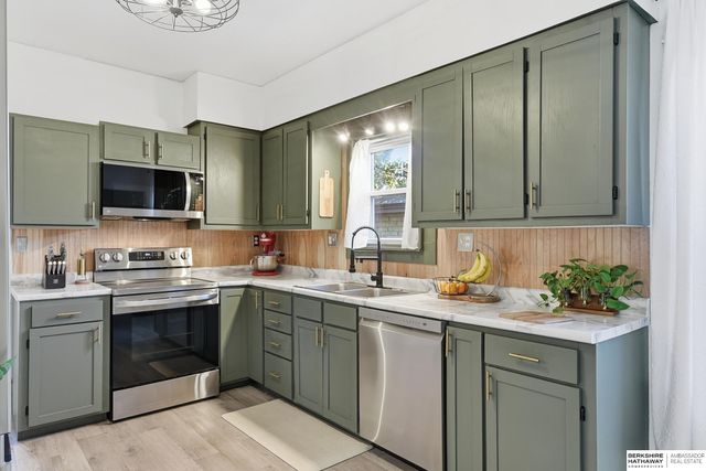 329 N 35th Street, Lincoln, NE 68503