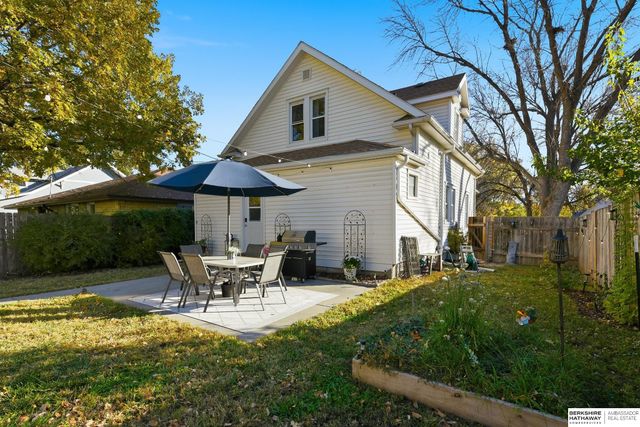 329 N 35th Street, Lincoln, NE 68503