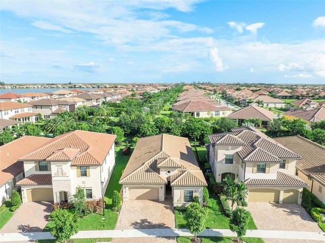 12245 N Baypoint Circle, Parkland, FL 33076