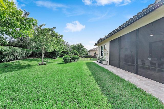 12245 N Baypoint Circle, Parkland, FL 33076
