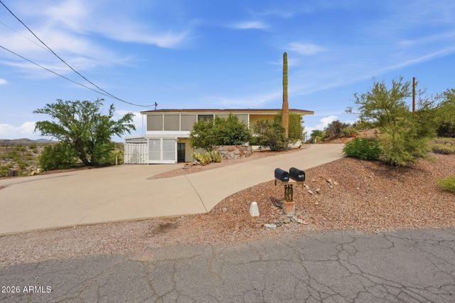 1070 N QUEEN MARY Way, Queen Valley, AZ 85118