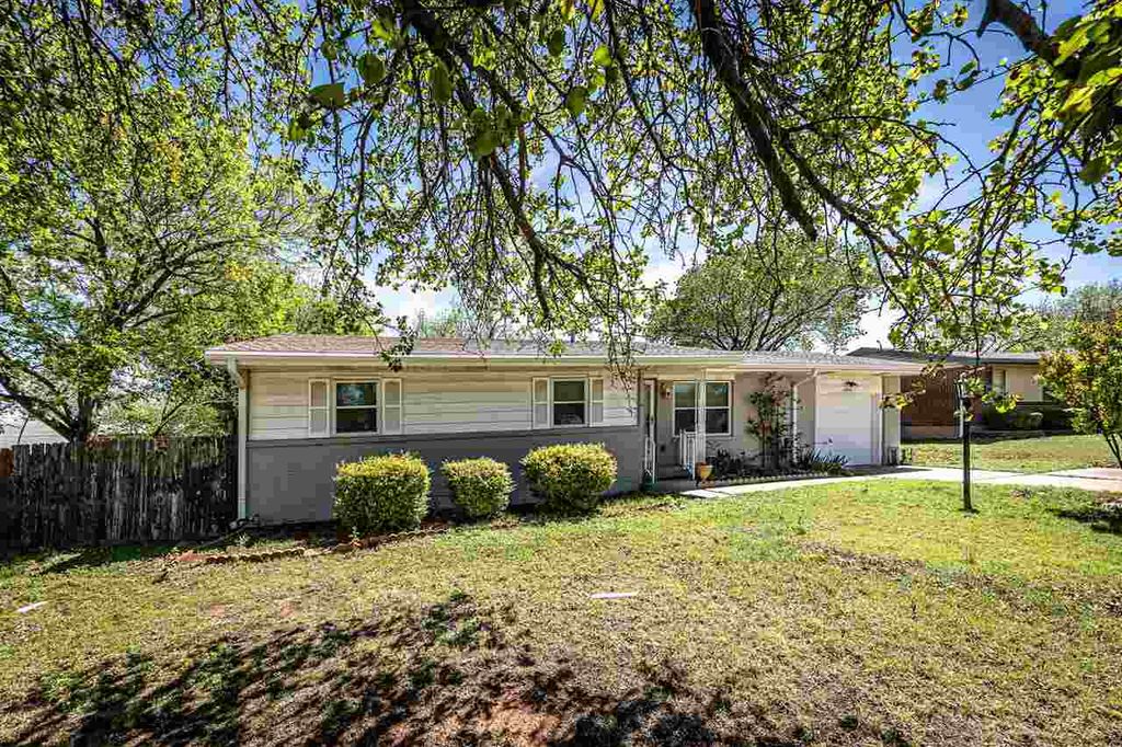 4506 NW Cheyenne Ave, Lawton, OK 73505