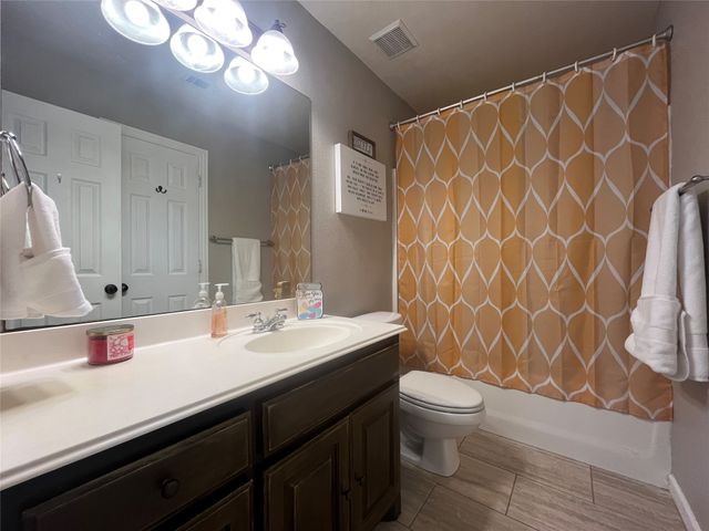106 Meadowlark Drive, Palmer, TX 75152