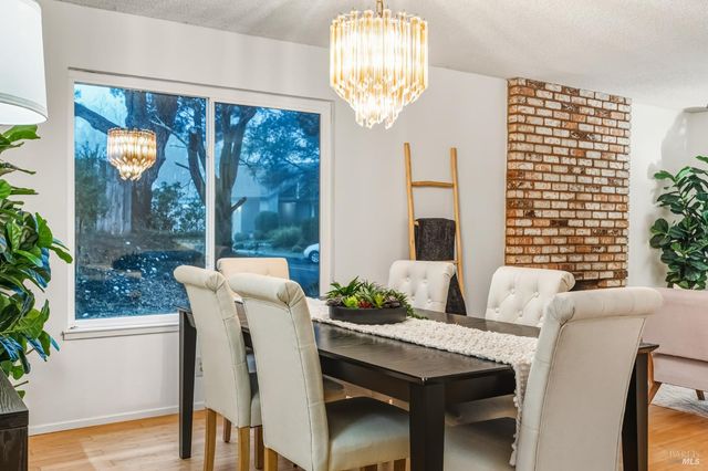 494 Mills Dr, Benicia, CA 94510