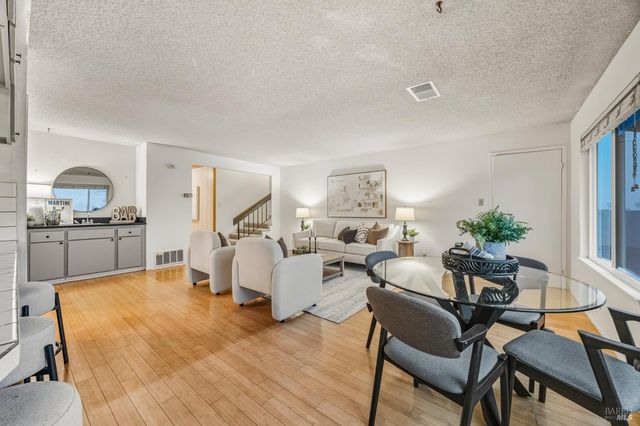 494 Mills Dr, Benicia, CA 94510