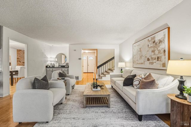 494 Mills Dr, Benicia, CA 94510